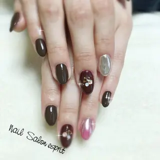 ミディアム ネイル Nail Salon espritのネイルデザイン