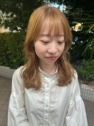 セミロング yukie🌷 /暖色🍒梅田サロンのヘアスタイル