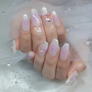 ネイル 金井 奈々のネイルデザイン