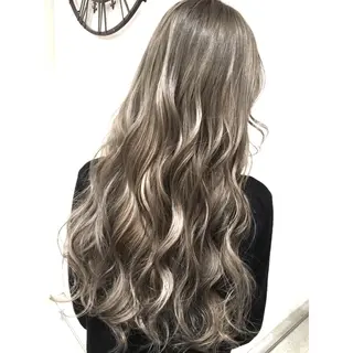 ロング カラー 井上 一平のヘアスタイル