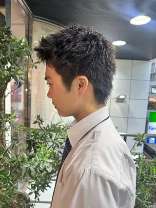 ショート メンズ Rei/ 縮毛矯正/ ハイライトカラー募集のヘアスタイル