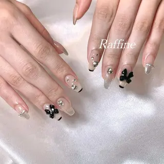 ネイル RAFFINE 月🦋🩵のネイルデザイン