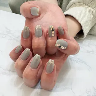 ネイル Elegancia. Hiromiのネイルデザイン