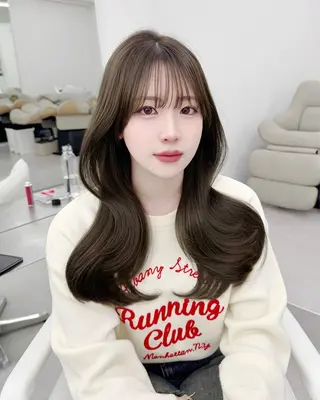 ロング カラー 韓国ヘア　紗希 🦋のヘアスタイル