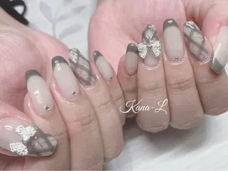 ネイル 芦辺 香奈のネイルデザイン