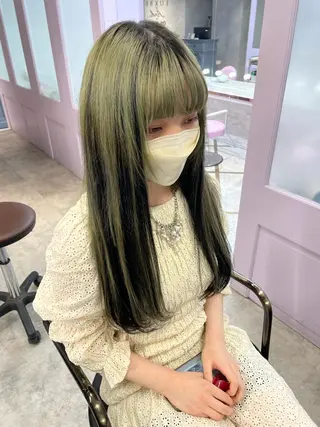 ミディアム Cielro【 シェイロ 】所属・Cielro/ダブル カラー/西田咲希のヘアスタイル
