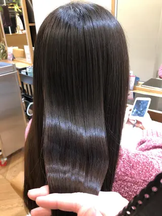 ロング カラー elements所属・榎 菜摘のヘアスタイル