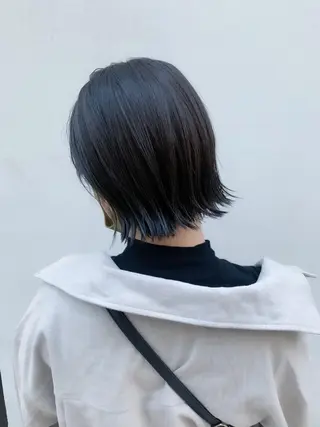 ショート カラー ヘアアレンジ アイブロウ ミニボブ/ブリーチ 🌈MISATOのヘアスタイル