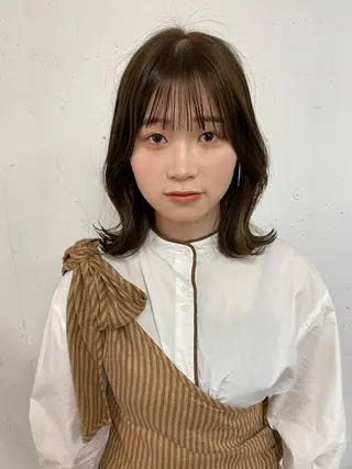 ミディアム カラー 廣元 早紀のヘアスタイル