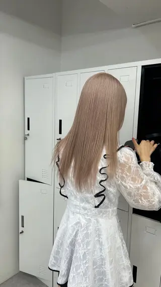 ロング カラー PELE所属・愛されミルクティー 💍🎀yuiのヘアスタイル