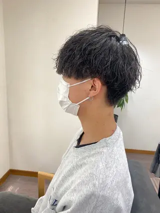 ショート パーマ メンズ L.lanka所属・こもり なおやのヘアスタイル