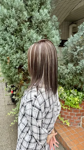 ショート Cure2所属・🌈白いハイライト 🌈 🐶ノザワ🐶のヘアスタイル