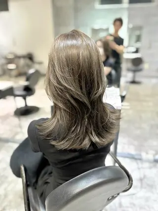 セミロング カラー ヘアアレンジ _WHITE 難波本店のヘアスタイル