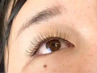 マツエク・マツパ メンズ眉毛サロンSENSE 津田沼所属・SENSE 津田沼 YUIKAの眉毛・アイブロウイメージ