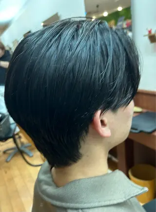 ミディアム メンズ ルキ🌈ブリーチカラ ー&メンズパーマ🦄のヘアスタイル