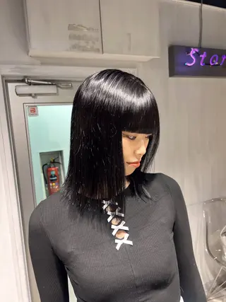 ミディアム カラー NANAMI🩵 大人可愛い韓国ヘアのヘアスタイル