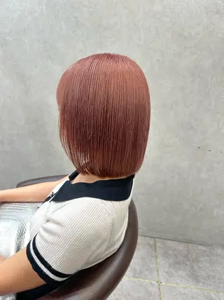 ミディアム カラー ヘアアレンジ karin ボブハイトーンのヘアスタイル