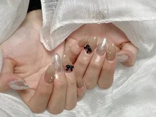 ネイル U·Mi nail salon所属・U·Mi 上野御徒町容のネイルデザイン