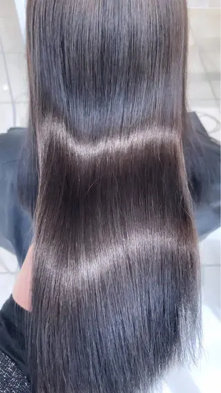 ロング 藤元 美咲のヘアスタイル