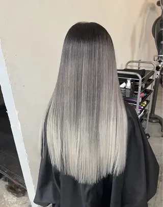 ロング カラー ROBIN所属・指名数No.1 /NAOYAのヘアスタイル