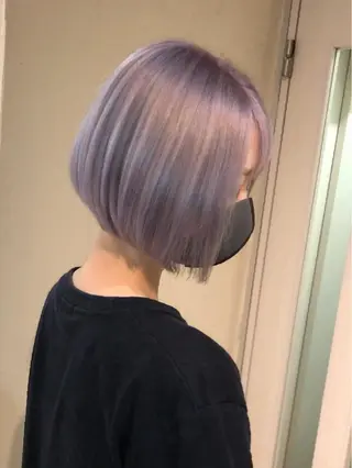 ショート 韓国レイヤー外国人風 透明感カラー髪質改善のヘアスタイル