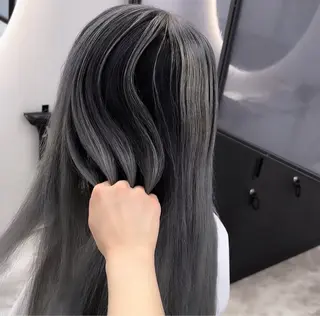 ロング カラー Ren. 🦋デザインカラーのヘアスタイル