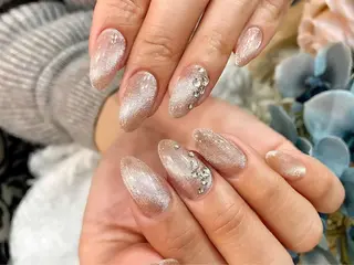 ネイル nailsalon Mirrorのネイルデザイン