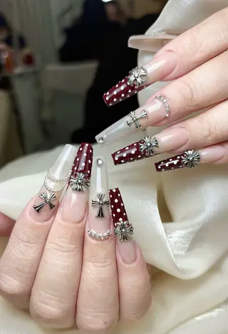 ネイル M🌷nail 長さだし専門店のネイルデザイン