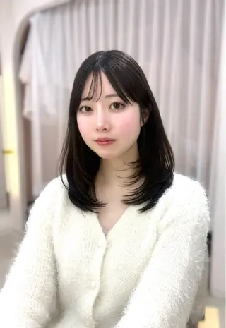 ミディアム i.+odori所属・Miu🤍ショート 🤍レイヤーカットのヘアスタイル