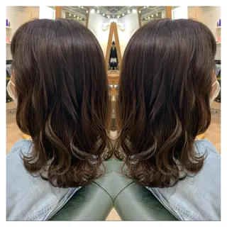 セミロング カラー 村山 茉衣のヘアスタイル