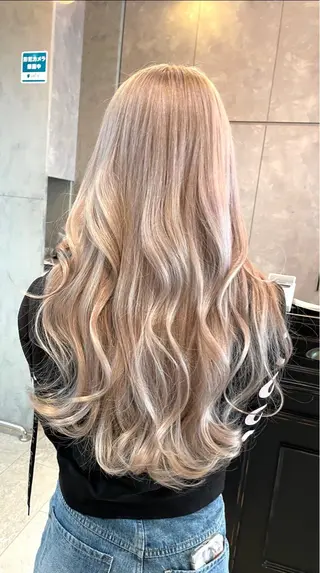 ミディアム カラー ヘアアレンジ 🌹TikTok４万 ﾌｫﾛﾜｰ🌹AKIのヘアスタイル