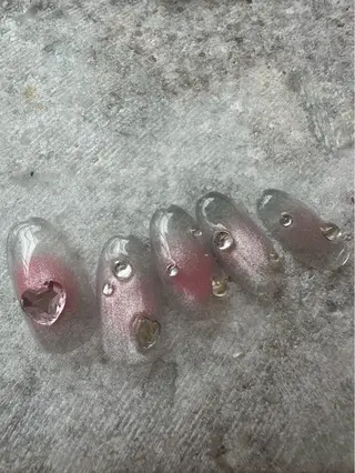 ネイル 黒須莉奈 IRYのネイルデザイン