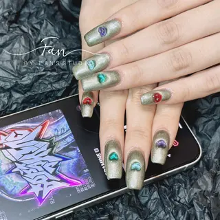 ネイル 🌻FAN'S STUDIO池袋🌻のネイルデザイン