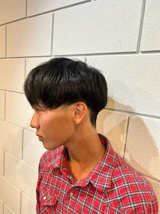 ショート メンズ 相澤 拳のヘアスタイル