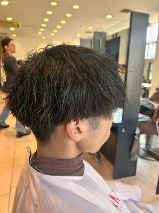 ショート パーマ メンズ EARTH大宮宮原店所属・ri kuのヘアスタイル