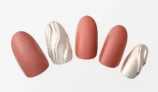 ネイル ゲン レイカのネイルデザイン