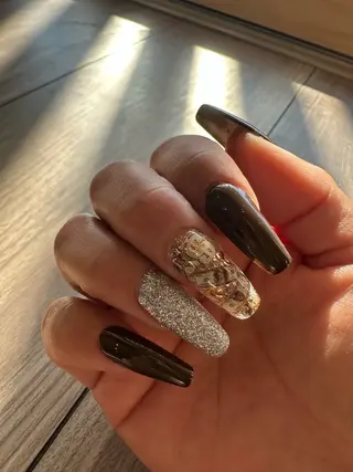 ミディアム 川口 理沙のネイルデザイン