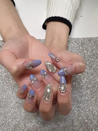 ネイル Guarendo錦糸町店所属・ガレンドウ 白澤 愛子のネイルデザイン