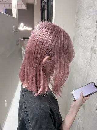 ロング ハイトーン×艶カラー 🤍MIZUKIのヘアスタイル