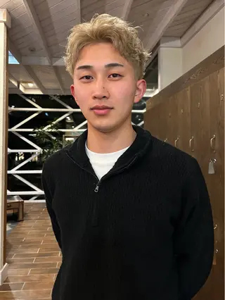 カラー メンズ 西 優衣奈のヘアスタイル