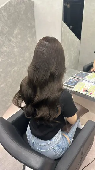 ロング カラー 艶髪・ハイトーン HIBIKI💫💫のヘアスタイル