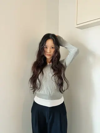 ロング 🧣misaki 透明感カラー🧣のヘアスタイル