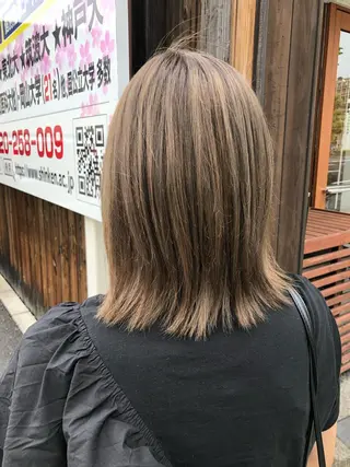 ミディアム 國次 夕貴のヘアスタイル