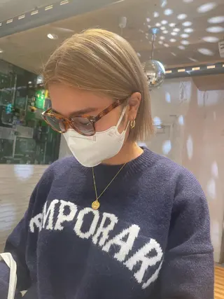 セミロング カラー 艶ハイトーン👑♡ NATSUKIのヘアスタイル