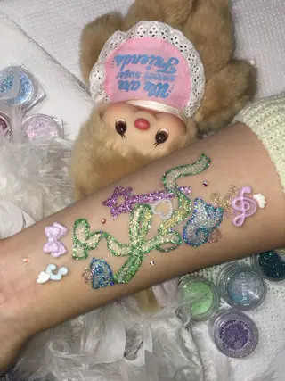 Mauvely あかりのネイルデザイン