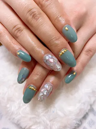 ネイル The Best Beauty受付担当のヘアスタイル