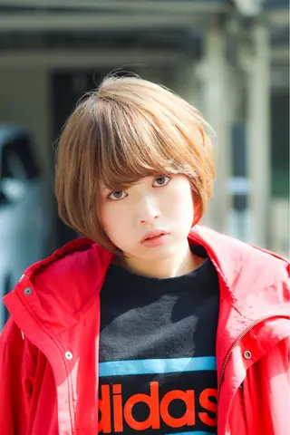 ショート オーストヘアージジ所属・TAI透明カラー 柔らかい縮毛矯正のヘアスタイル