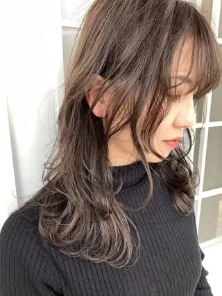 カラー マンツーサロン アパートメント山本のヘアスタイル