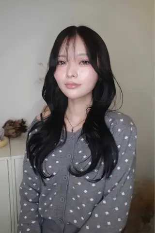 ロング カラー 西尾市Tau  豊田 隆人のヘアスタイル