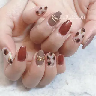 ネイル ネイルリボン 受付スタッフのネイルデザイン